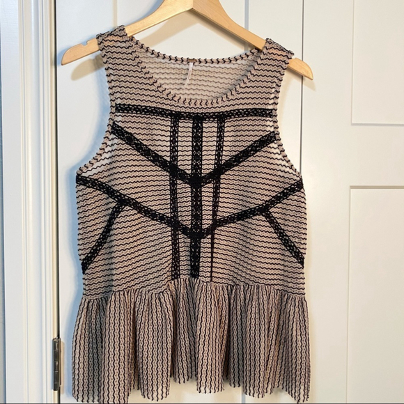 Free People Black and White Sleeveless Top - Picture 4 of 9